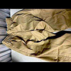 Khaki work pants cargo pockets